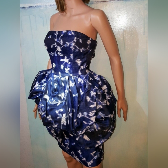 $4,800 OSCAR DE LA RENTA COUTURE STUNNING BLUE WHT FLORAL RUNWAY DRESS US XS 0 - Picture 4 of 14